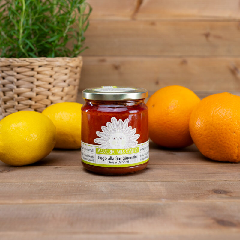 Sos pomidorowy "San Giuanin" z oliwkami i kaparami 280g Belfiore